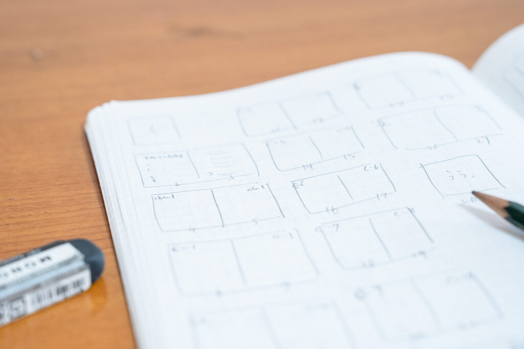 台割を手書きで書いたノート